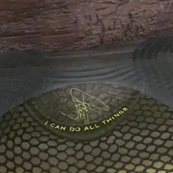 Under Armour curry 6 basketball shoes size 5.5Y - Picture 4 of 9